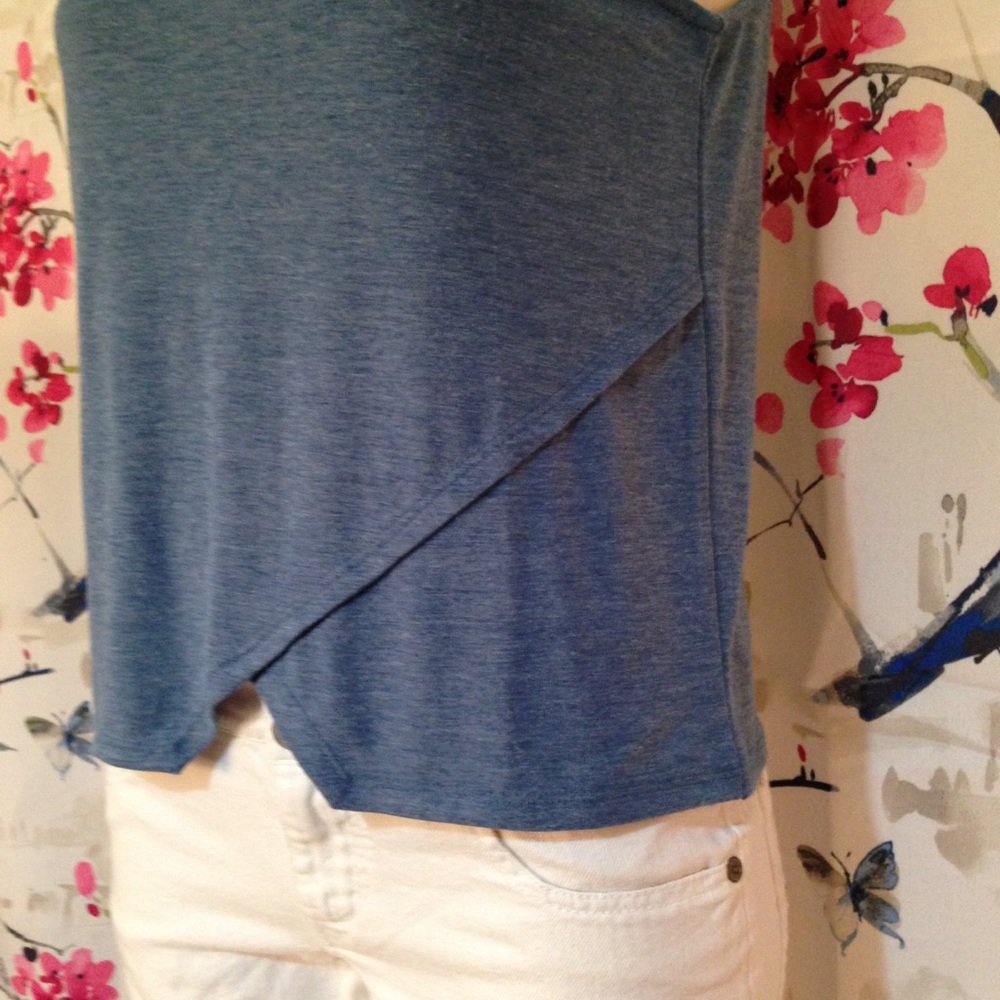 Tresics Blue Soft Sleeveless Top Size M - Picture 2 of 7